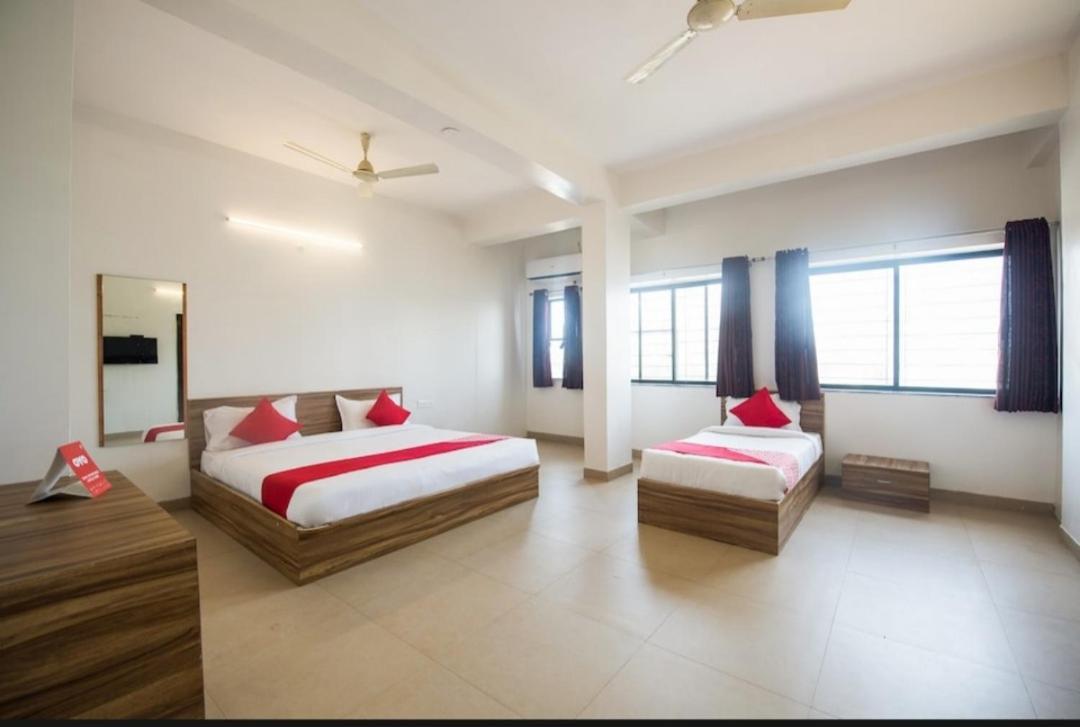 Primrose Guest House Pune Eksteriør billede