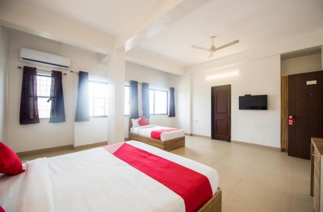 Primrose Guest House Pune Eksteriør billede